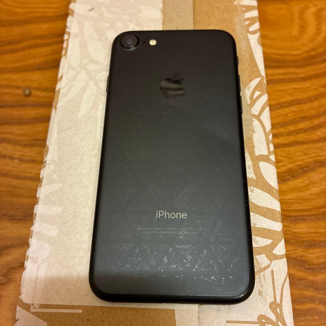 Apple iPhone 7 ブラック　64GB SIMフリー