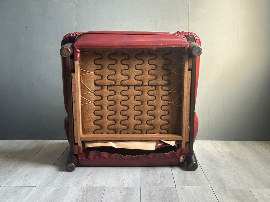 ①カリモク　karimoku オールドカリモク　レッド　レザー　アームソファ