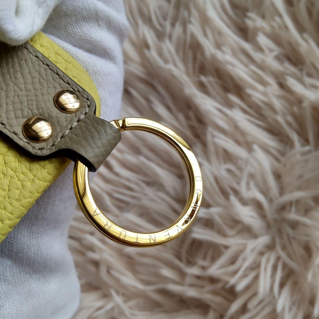 ほぼ新品✨ボナペンチュラ✨iphone17pro✨イエロー✨グレージュ✨ハンドル