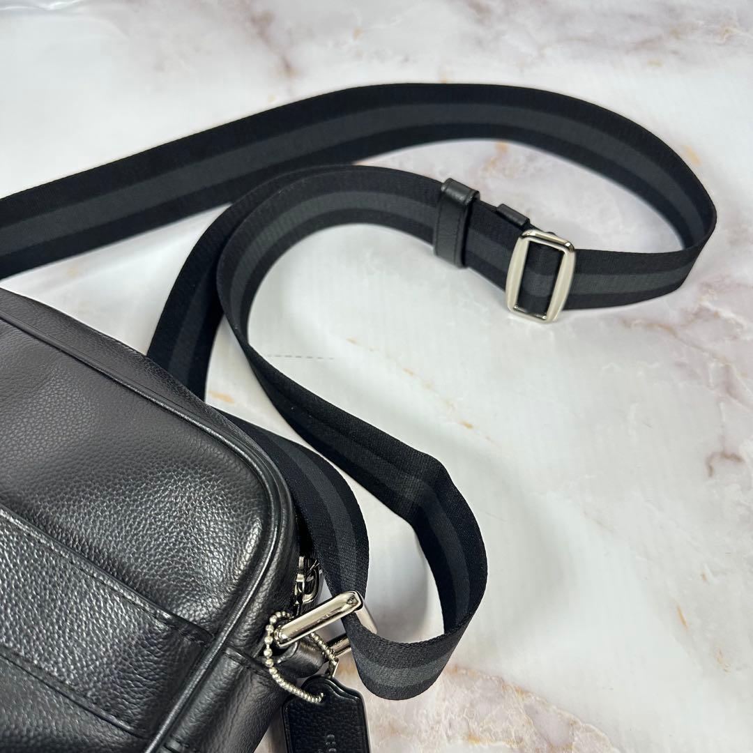 【極美品】　COACH コーチ　ショルダーバッグ　ブラック　本革　斜めがけ