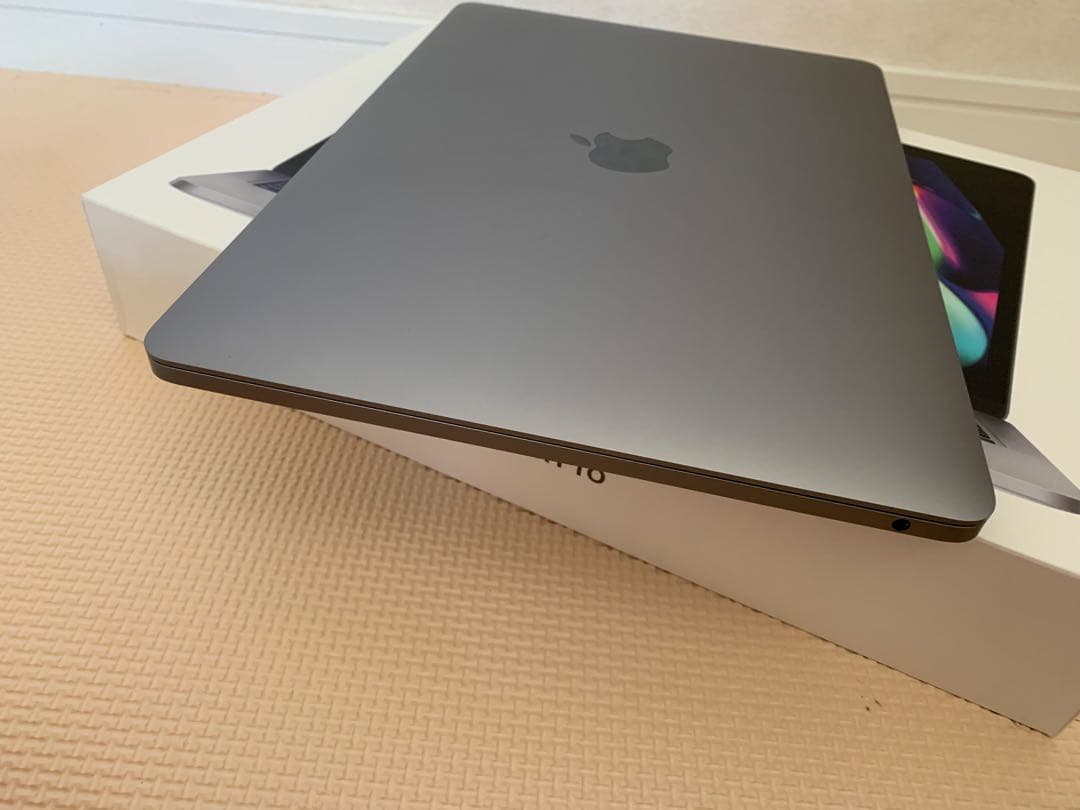 MacBook Pro(M1,2020) メモリ16GB/ストレージ1TB