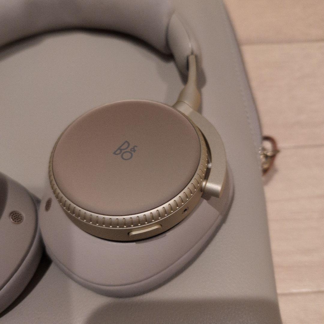バング•アンド•オルフセン　Beoplay H100