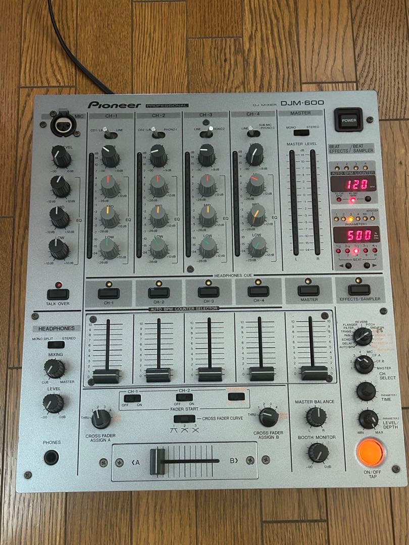 Pioneer DJM-600 DJミキサー