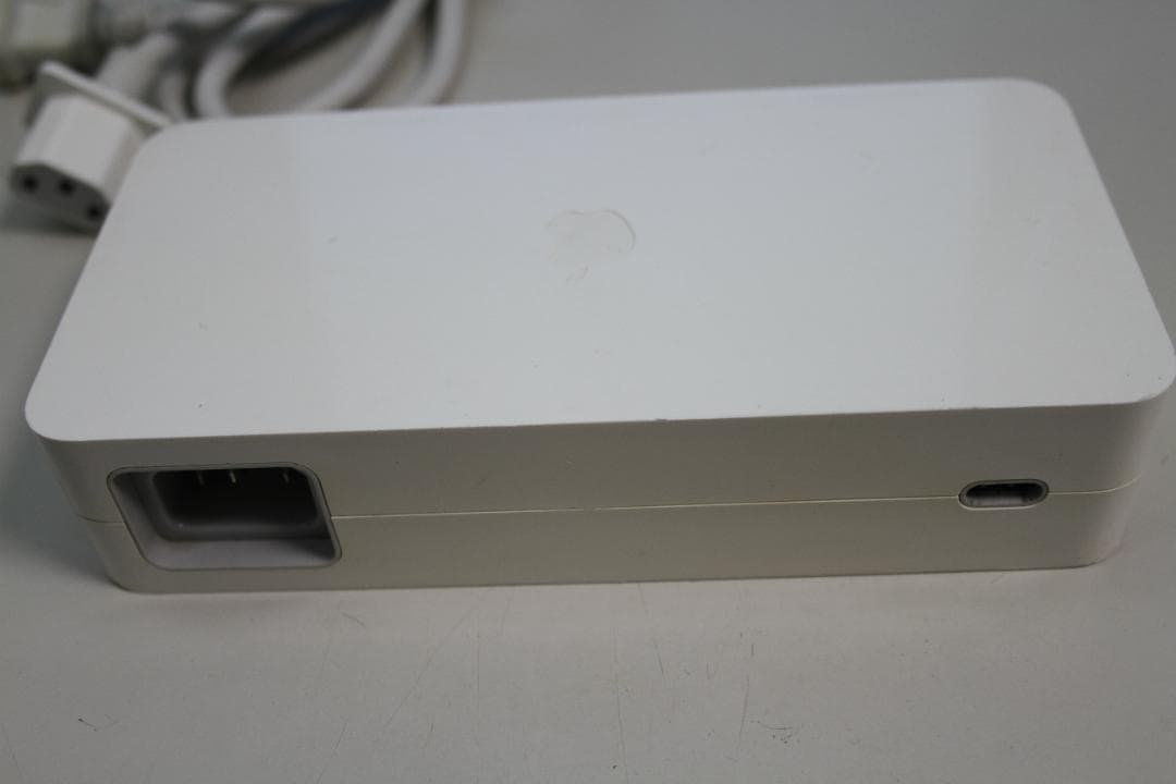 Apple Cinema HD Display 30 150W ACアダプター