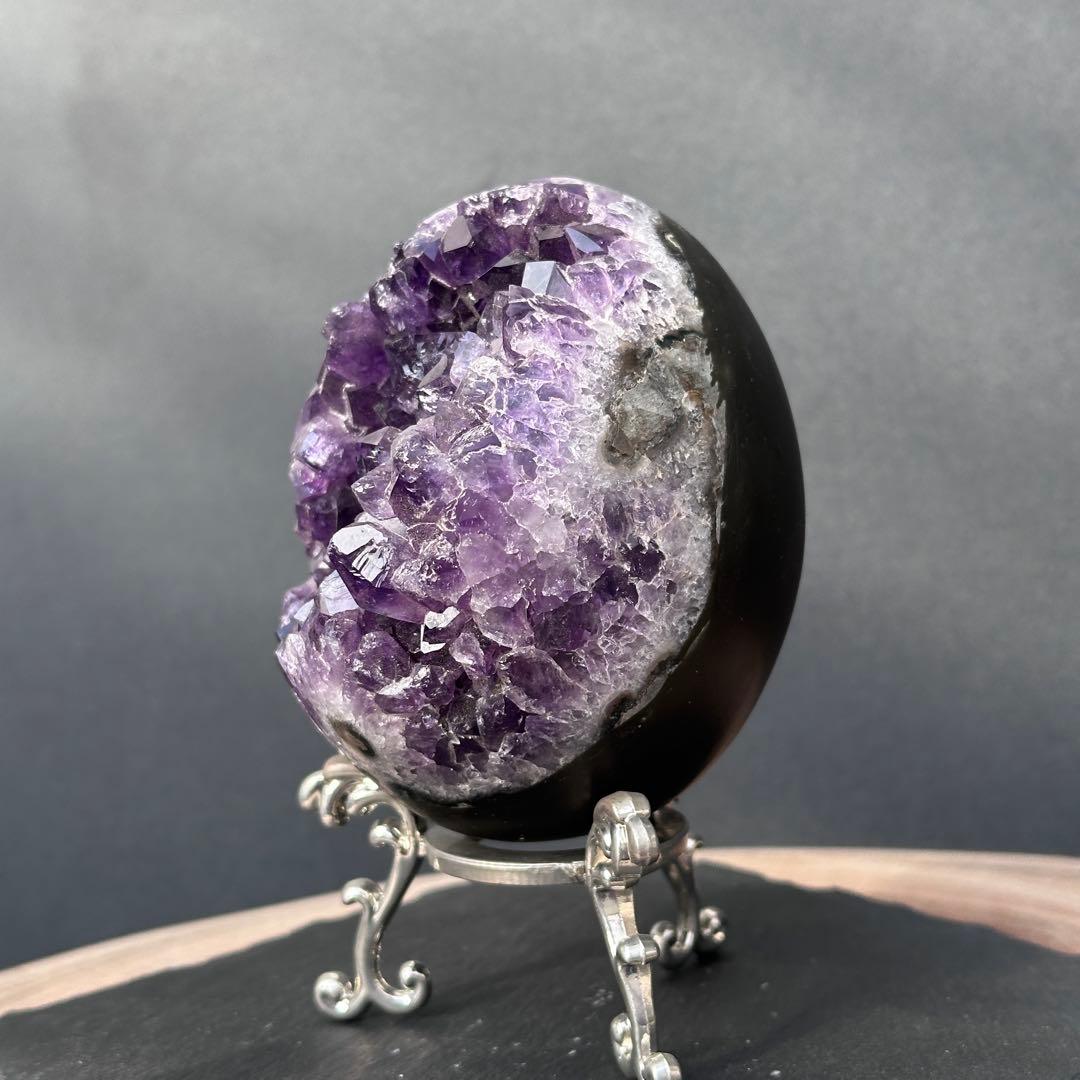 ウルグアイ産❣️天然石 アメジストの龍卵　置物G.100