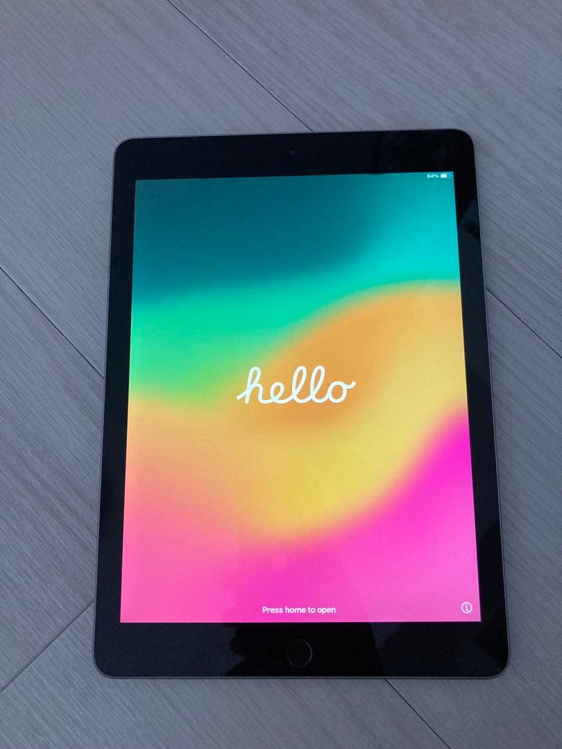 Apple iPad 第6世代 グレー　32GB