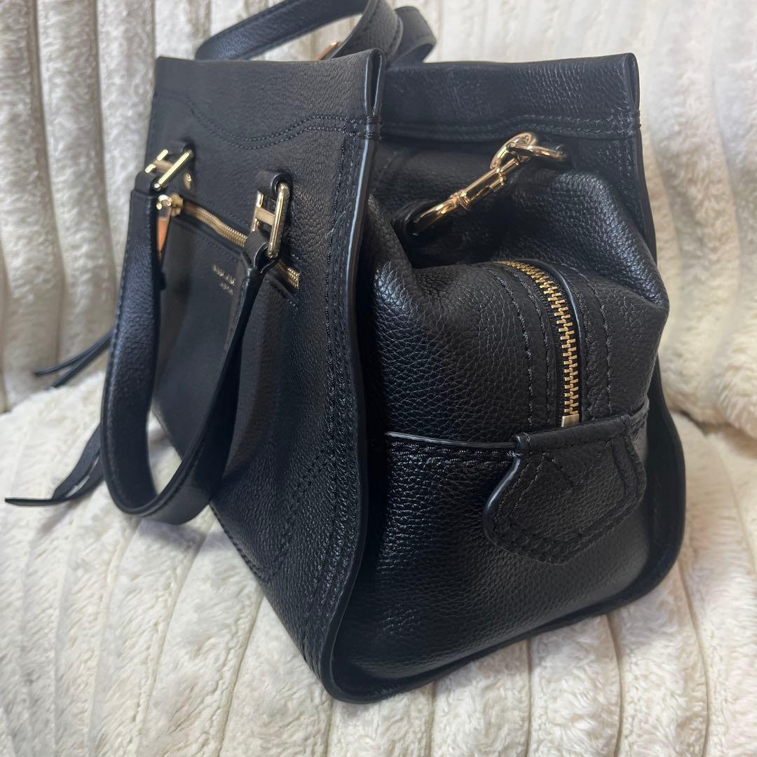 デ*ス様 黒いレザーショルダーバッグ