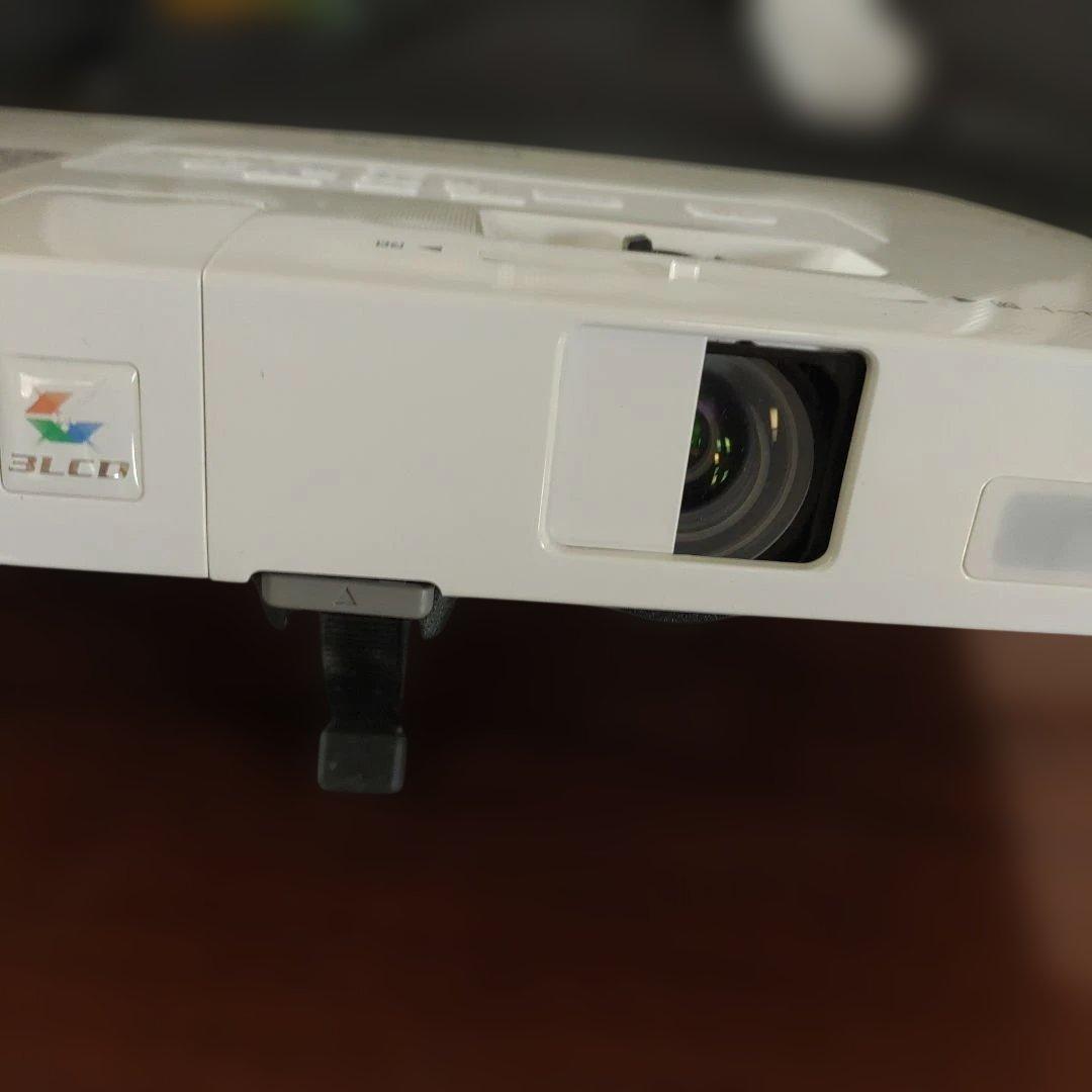 EPSON EB-1750 プロジェクター キャリングケース付き