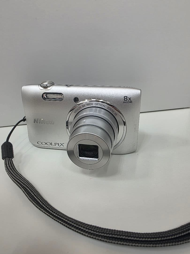 Nikon COOLPIX S3600 シルバー