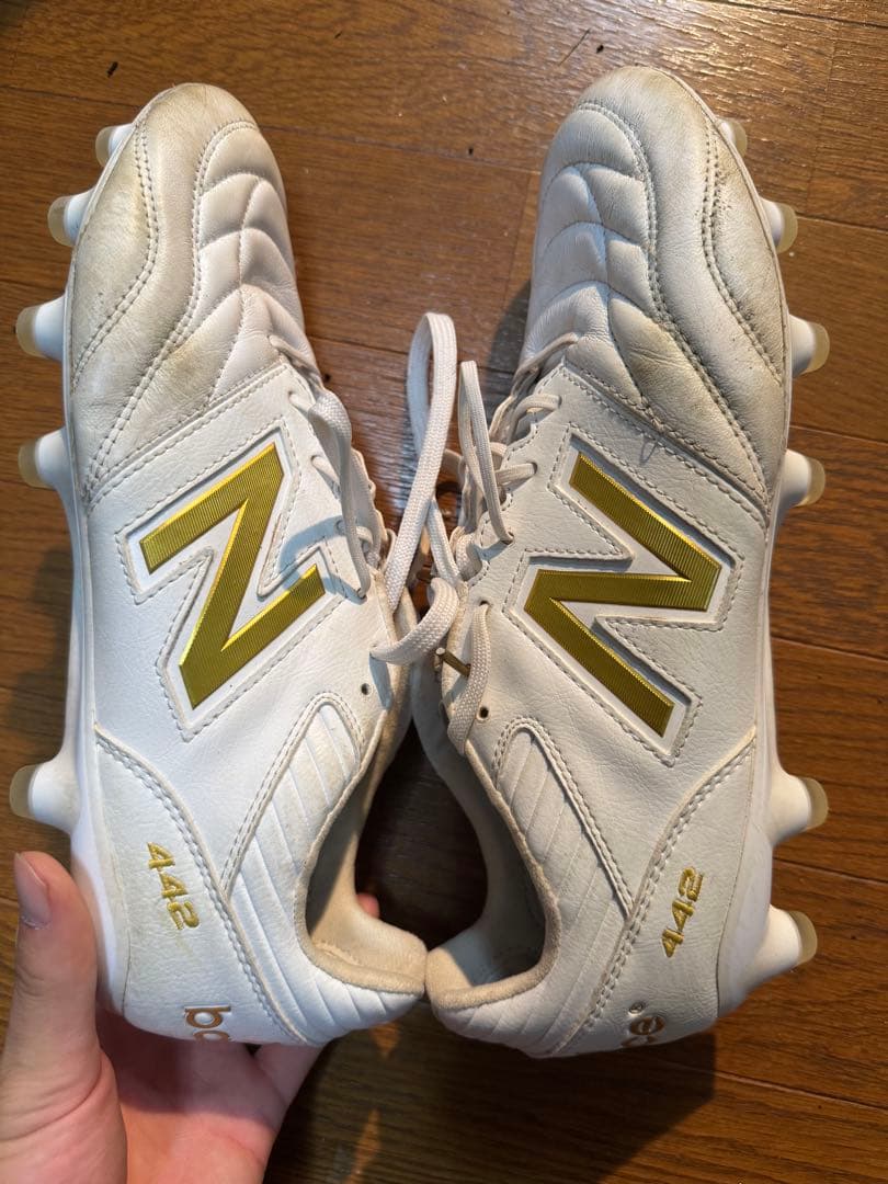 New Balance 442 サッカーシューズ スパイク ホワイト/ゴールド