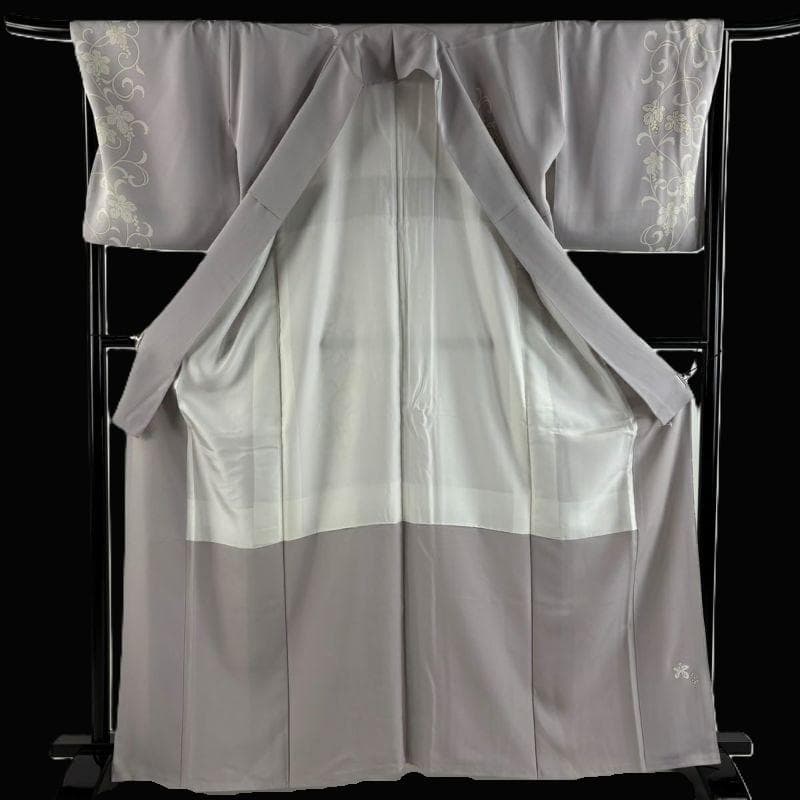 岩下志麻 葡萄唐草 薄紫 訪問着 付下げ 落款あり