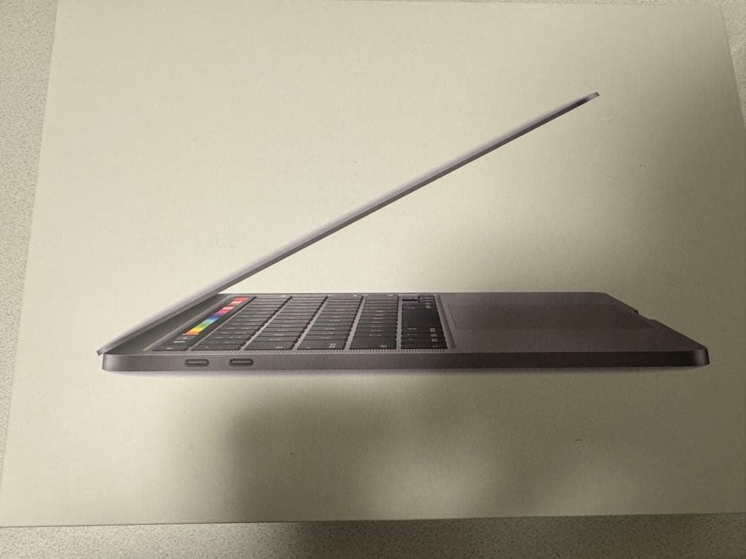 Apple MacBook Pro 13インチ A2289