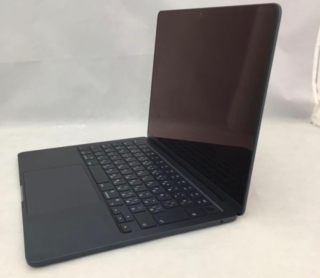 半使用近い　MACBOOK AIR M2- 8-256 Ofiice付き