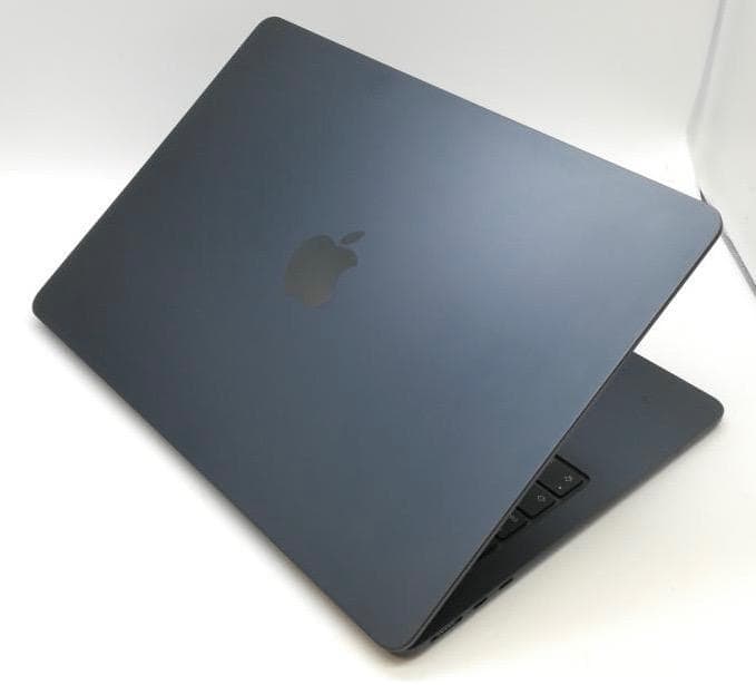 半使用近い　MACBOOK AIR M2- 8-256 Ofiice付き