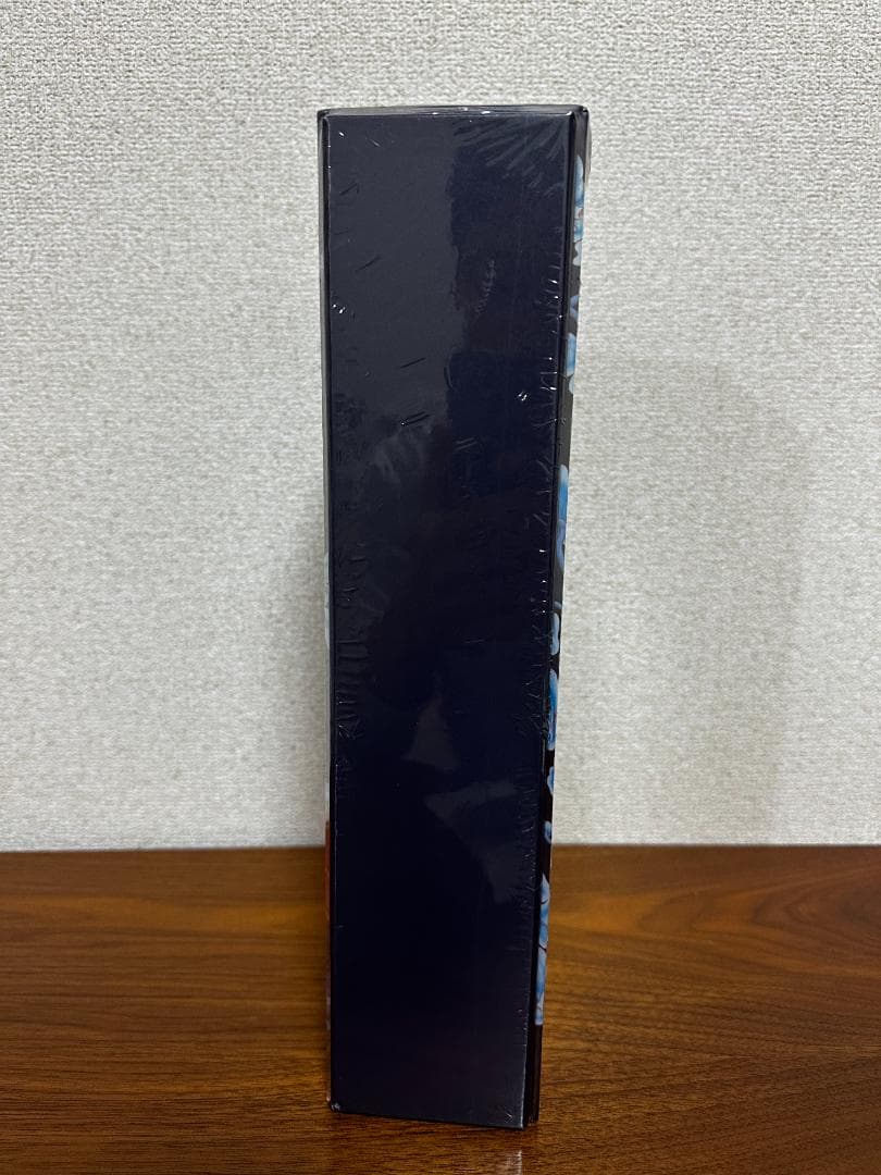 ジョニーウォーカー ブルーラベル、2025年「蛇年」限定ボトル　1本