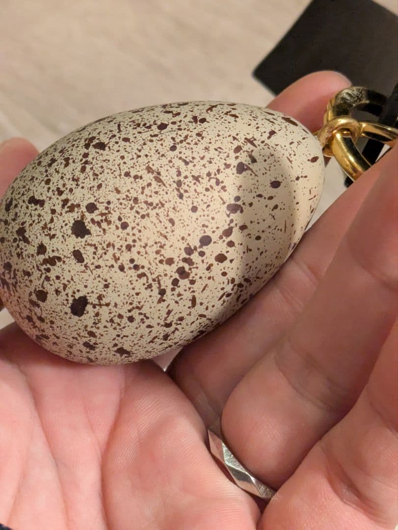 loewe　ロエベ　卵　キーリング