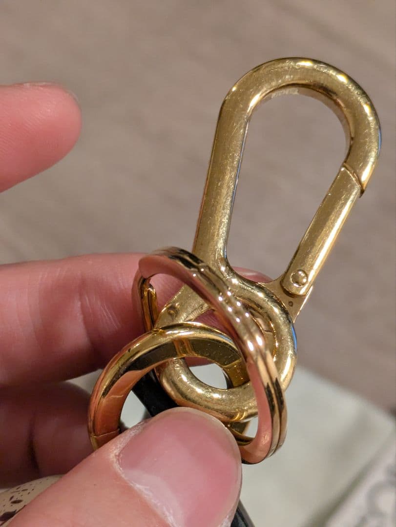 loewe　ロエベ　卵　キーリング