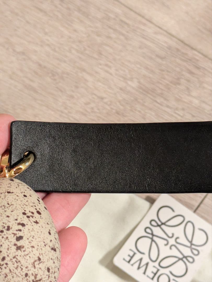 loewe　ロエベ　卵　キーリング