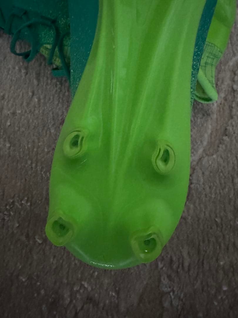 adidas X グリーン/イエロー スパイクシューズ