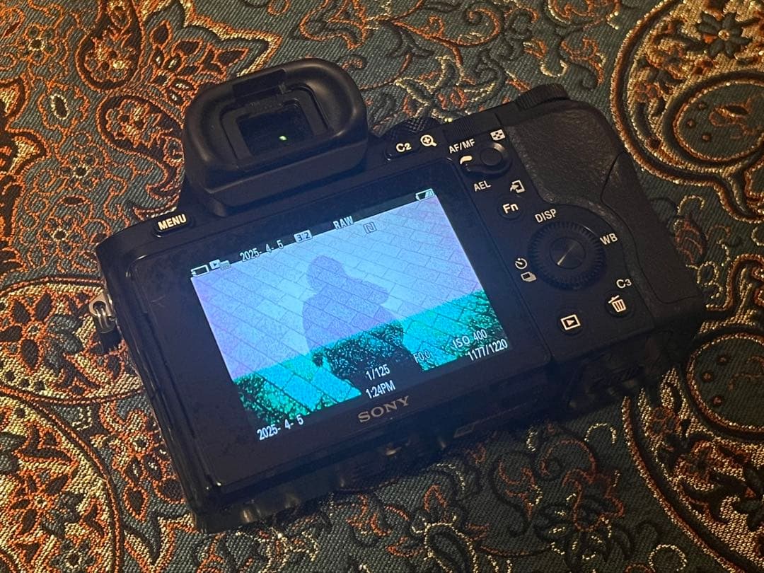 SONY α7R フルサイズミラーレス一眼カメラ 高画素機 ILCE-7R 本体