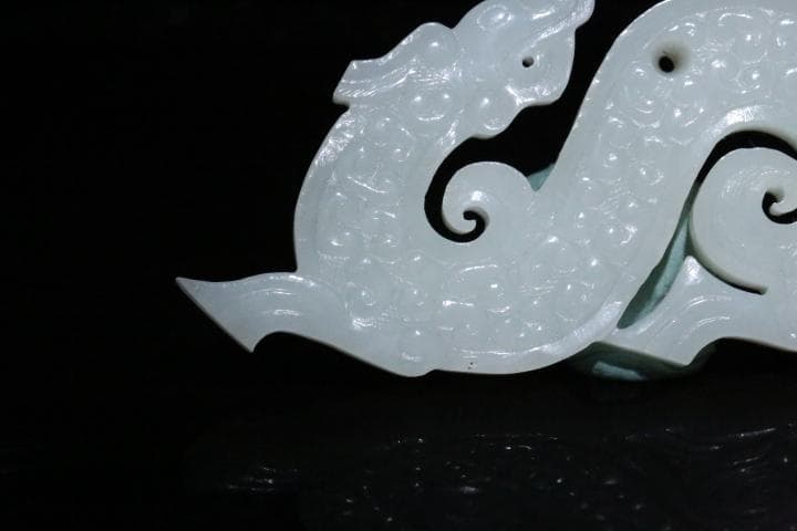 漢代 白玉S竜装身具 中国美術 ペンダント 古玉和田玉 骨董收藏