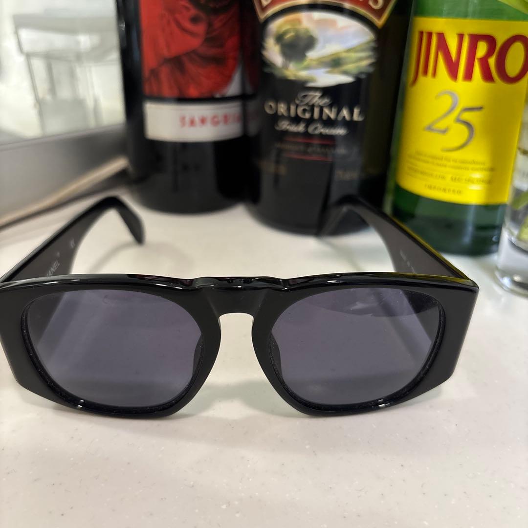 Chanel ブラック サングラス クワルトデザイン（箱無し）