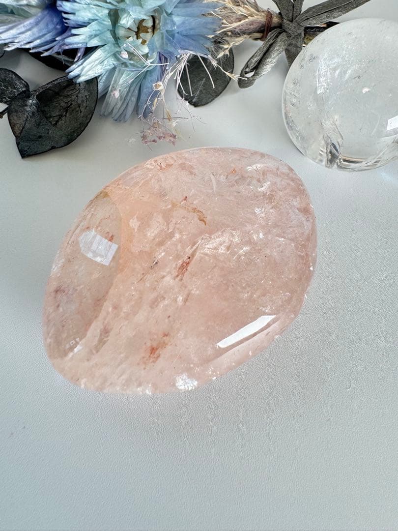 濃いピンク　ピンククリアクォーツ　パーム　虹だらけ　流通名　ピンクアゼツライト