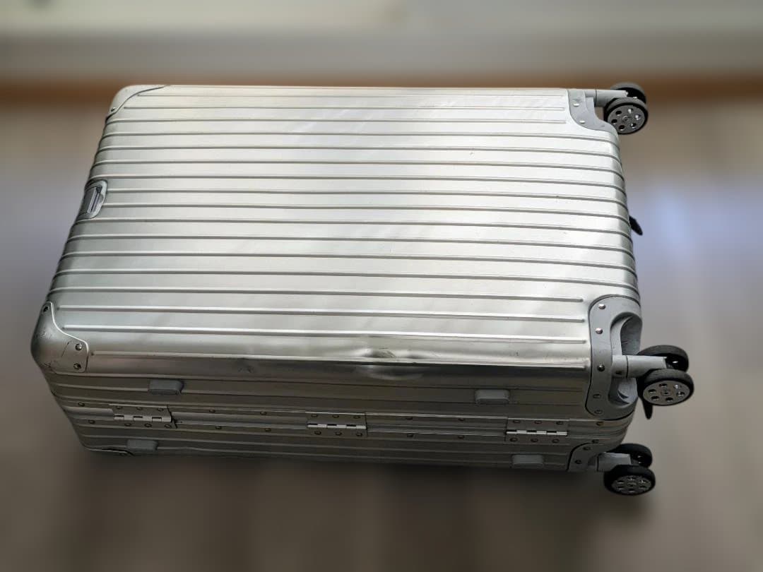 【大容量】アルミスーツケース キャリー 75〜80L TSAロック搭載 シルバー