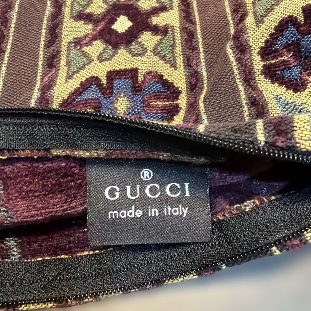 GUCCI グッチ　幾何学模様 クッションカバー　☆レアです。