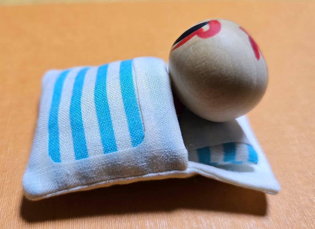 【ミニこけし】鈴木明　お布団&眠りこけし