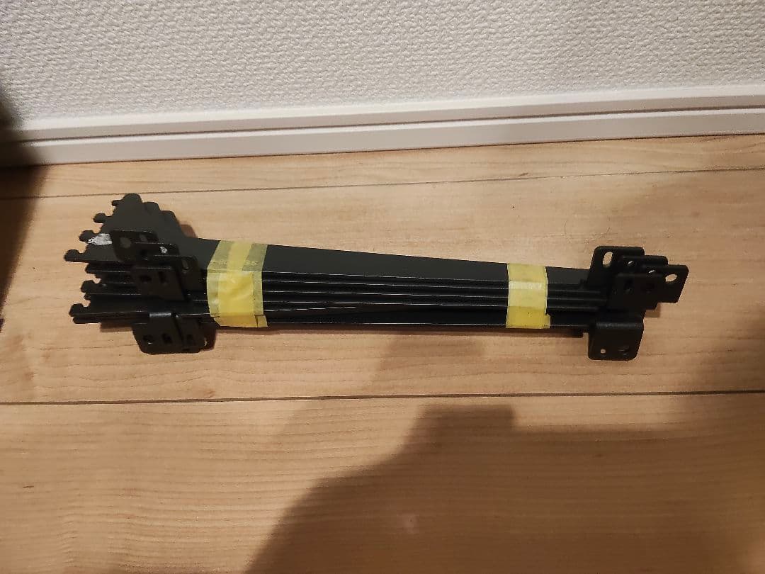 【美品_現品受渡可】4段壁掛け樹脂棚板 ダークグレー 南海プライウッド