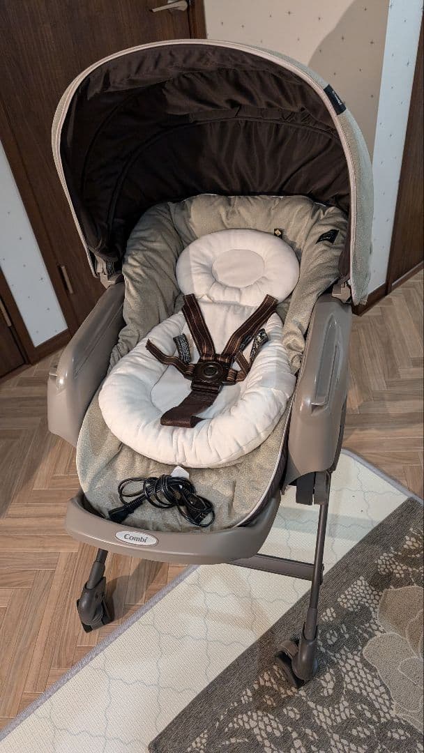 Combi ネムリラ AT BEDi 電動　ハイローチェア 値下げ依頼オッケー◯