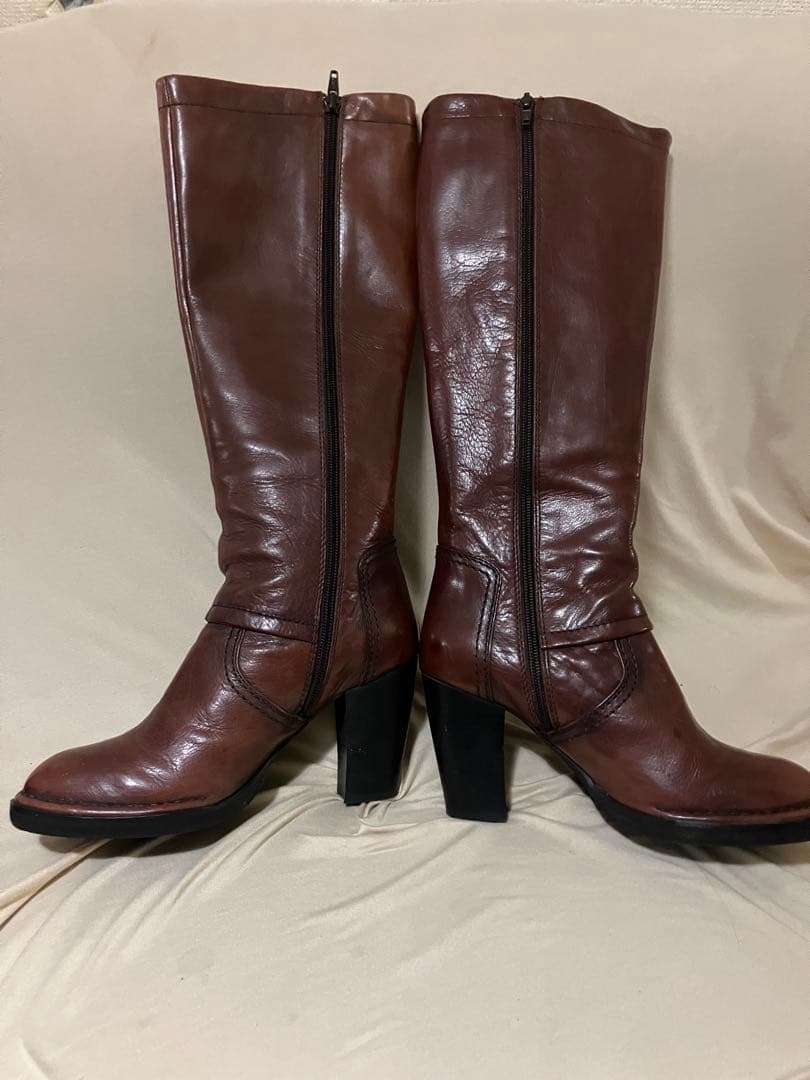 そう　MANA ブラウン ボタン付き ロングブーツ