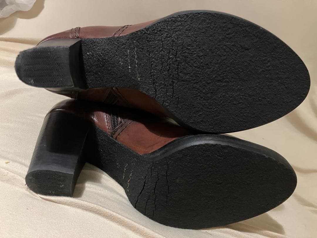 そう　MANA ブラウン ボタン付き ロングブーツ