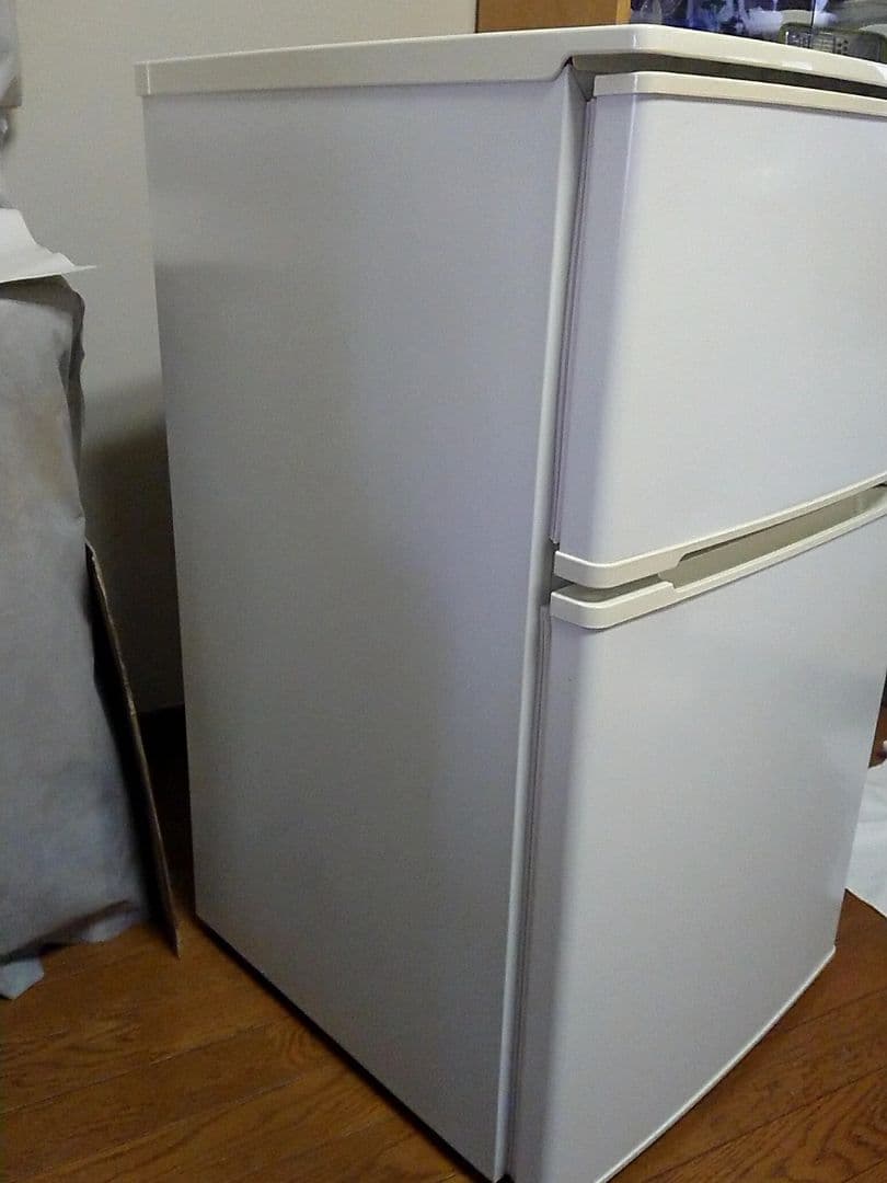 ノンフロン冷凍冷蔵庫 YRZ-C09B1 90L 2015年製 送料込み