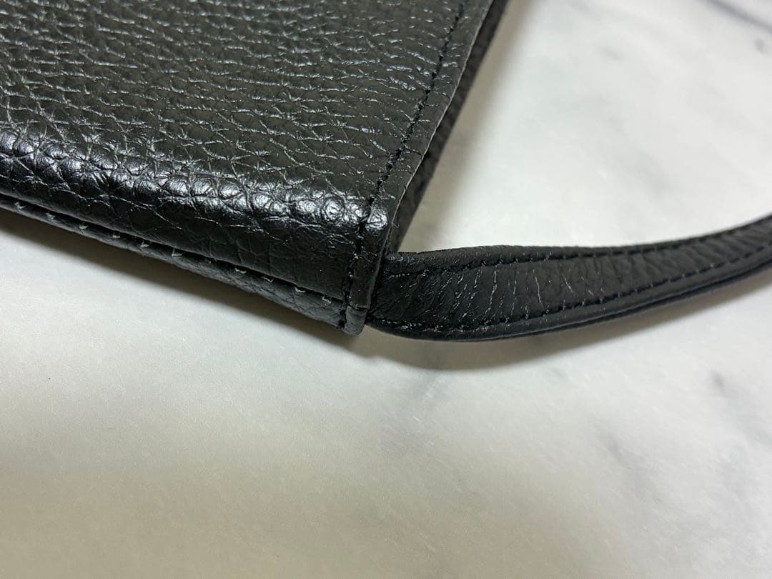 HushTug ハッシュタグ サコッシュ ショルダーバッグ／本革 レザー