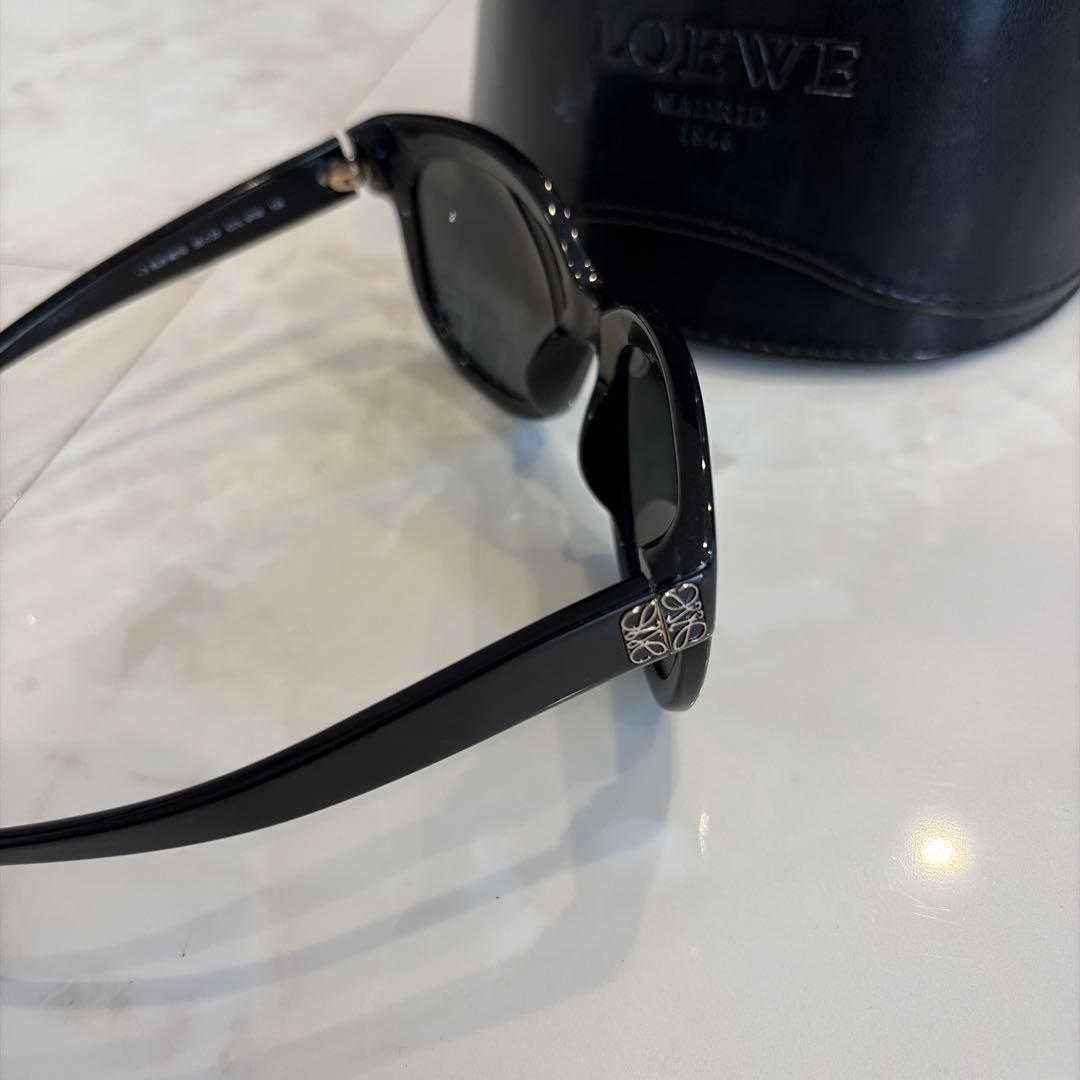 LOEWE ブラック サングラス ケース付き