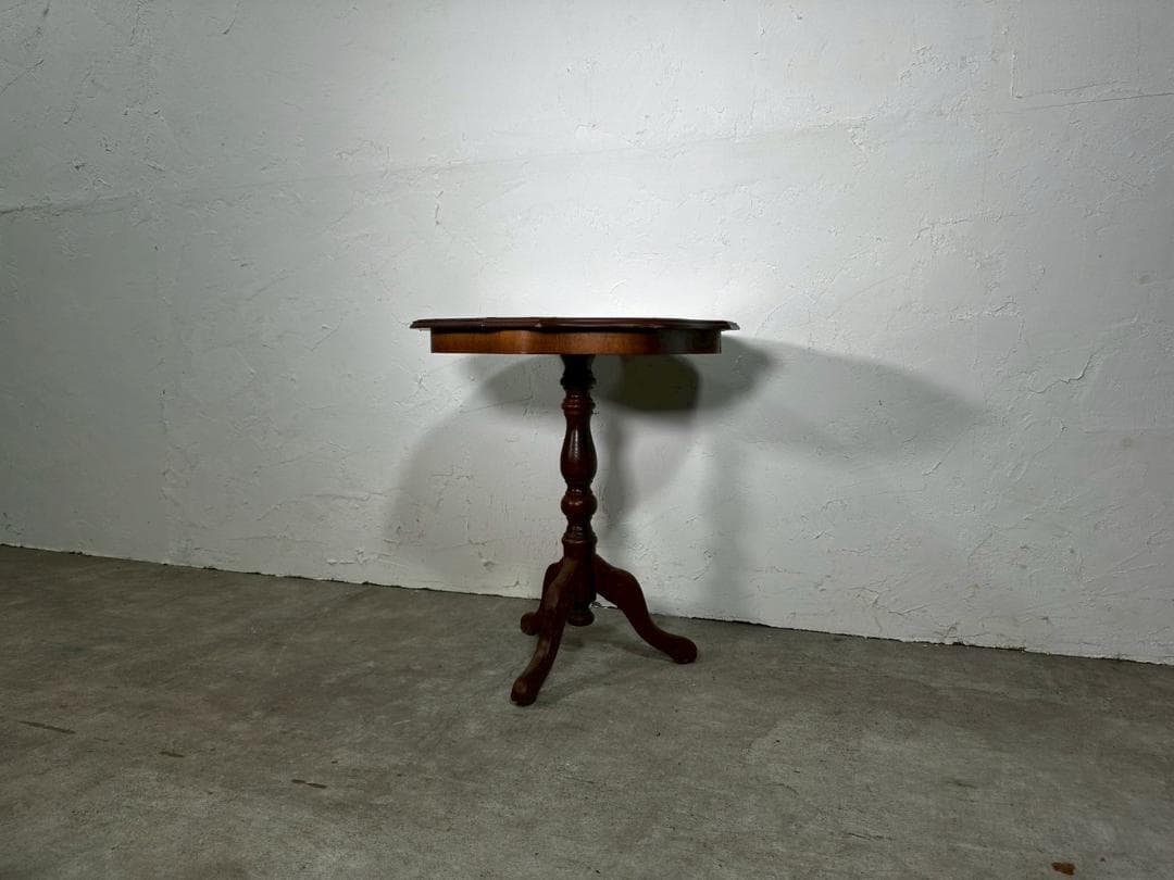 『イタリア製』サイドテーブル ナイトテーブル 花台 飾台 飾り台 RWcen36