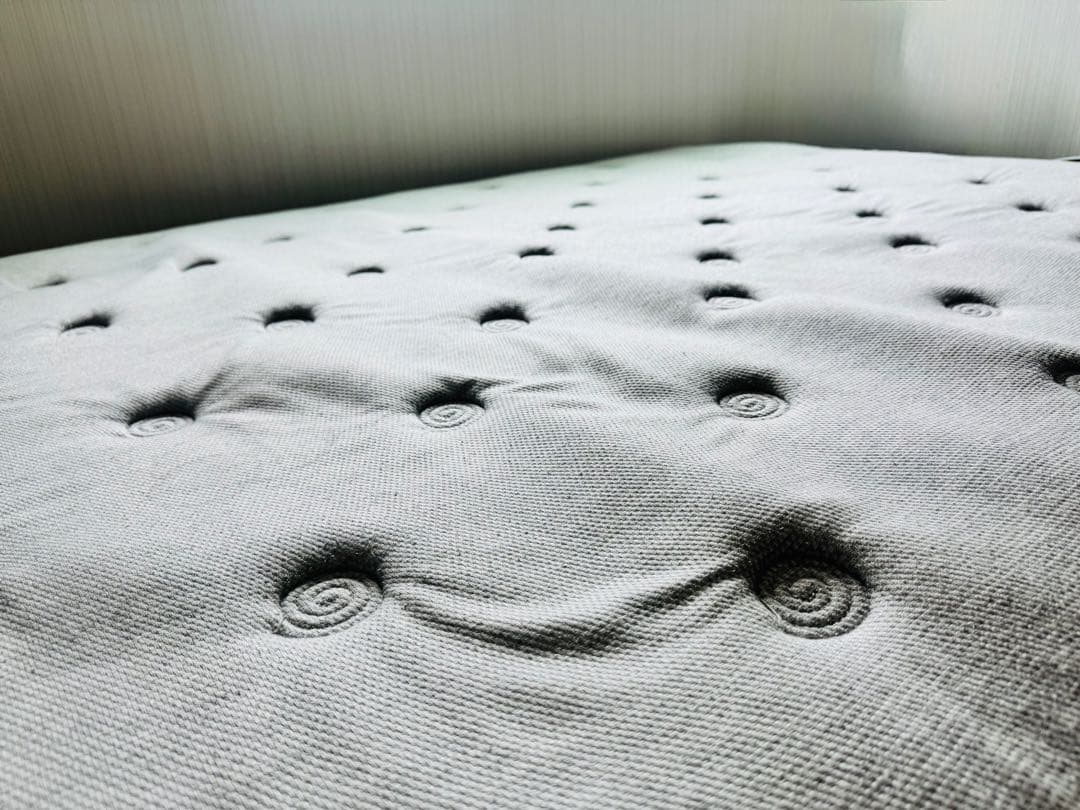 ニトリ ダブルベッドフレーム コンセントライト付き