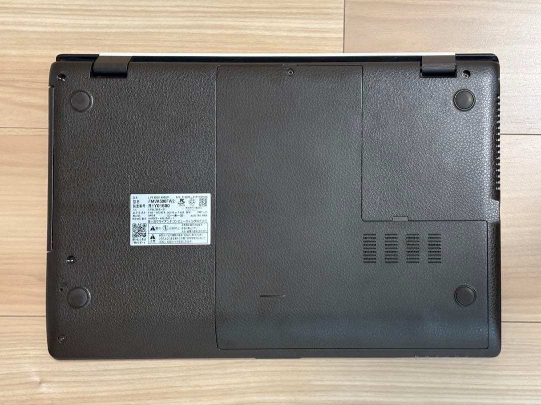 Windowsノート本体 FMVA500FW2