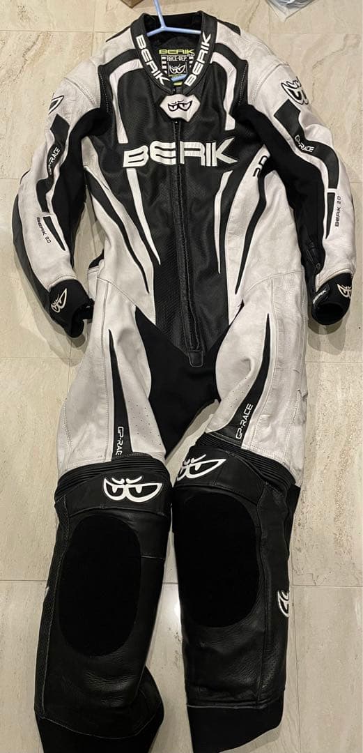 スーパーテックr＋berik レーシングスーツ