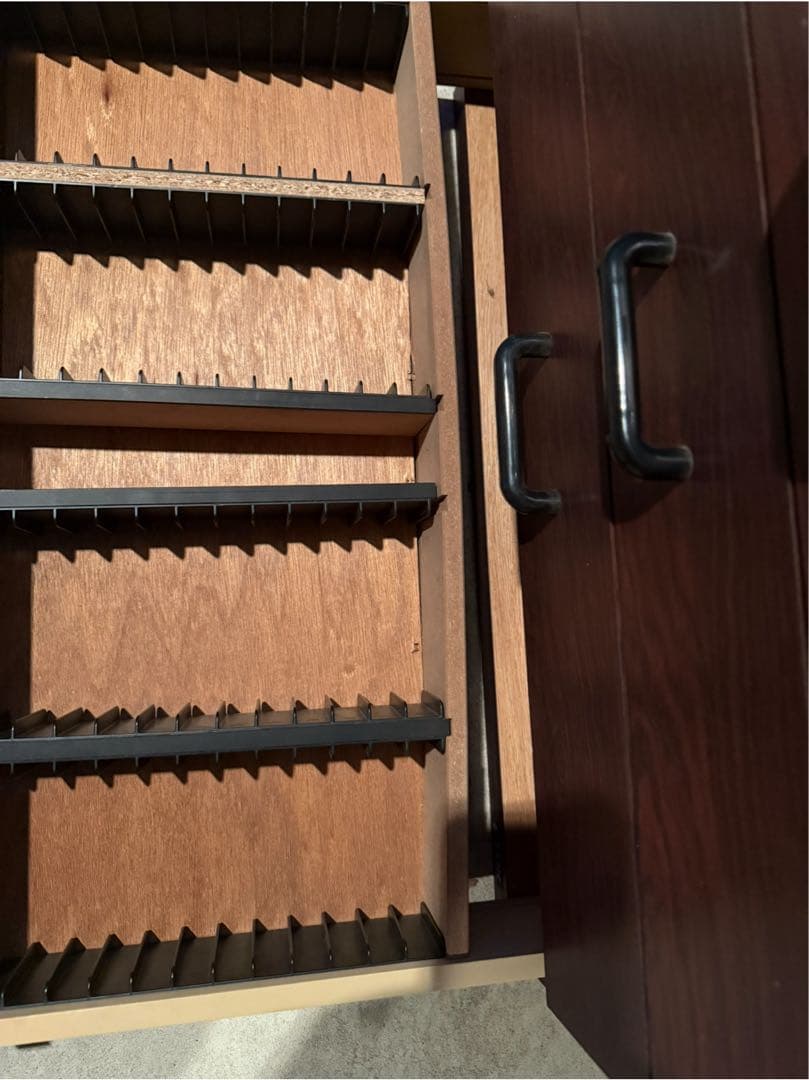 カセットテープ 収納棚　8段　上下分割　引き出し　ラック