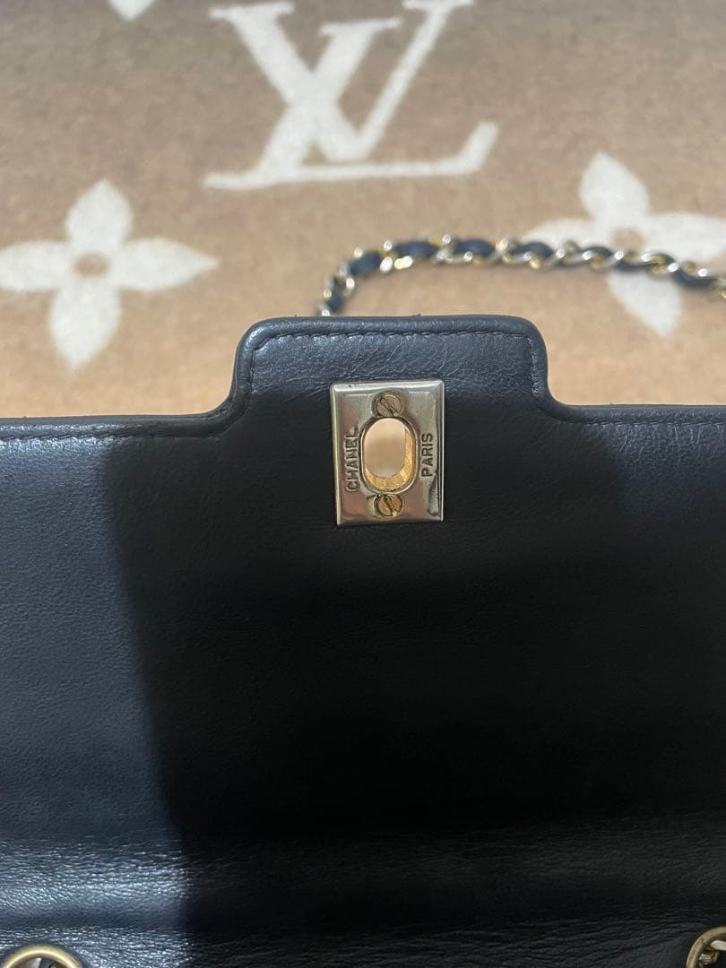 美品シャネル ラムスキン　ショルダーバッグ