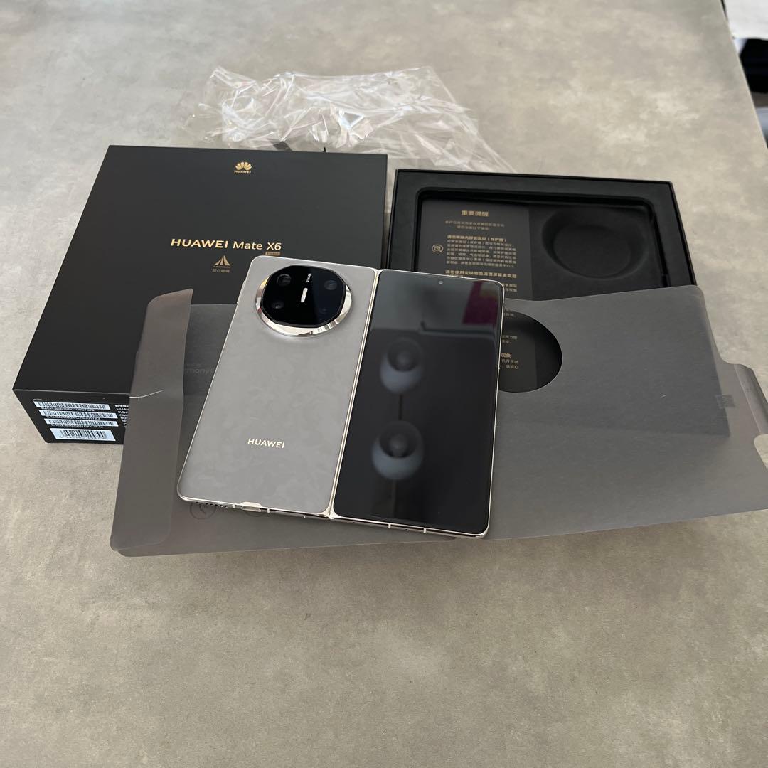 HUAWEI Mate X6 12GB/512GB 本体