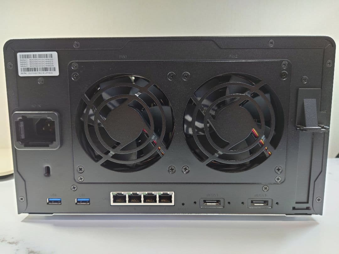 外付けハードディスク・ドライブ Synology NAS DS1621+