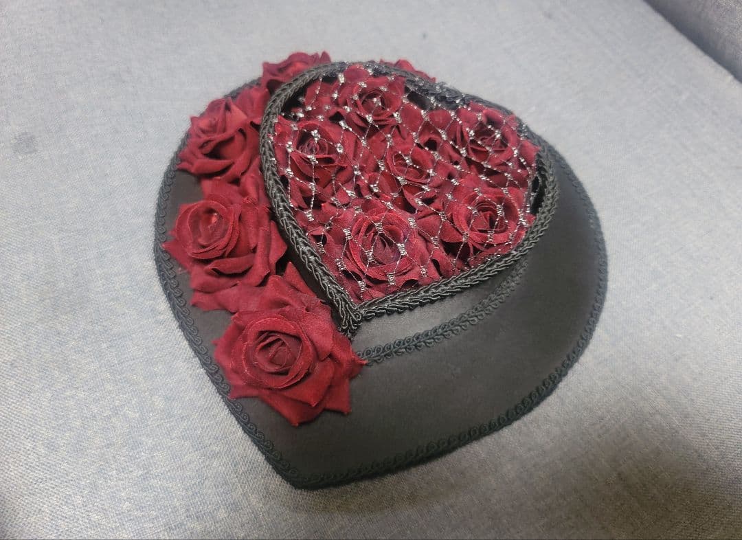 MIHO MATSUDA 帽子 薔薇