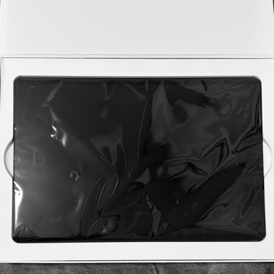 Wacom Intuos Pro LサイズPTH-860