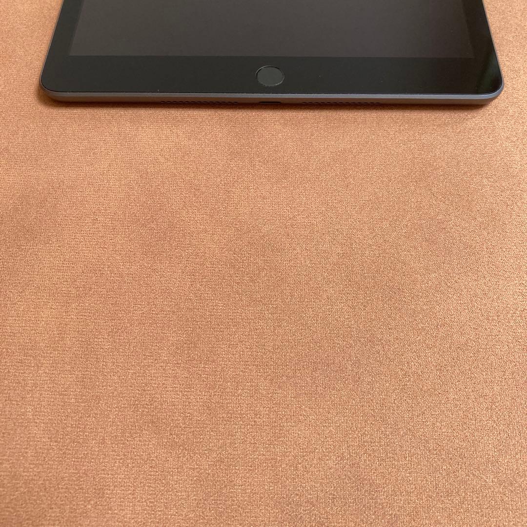 19【早い者勝ち】電池新品☆iPad7 第7世代 32GB SIMフリー☆