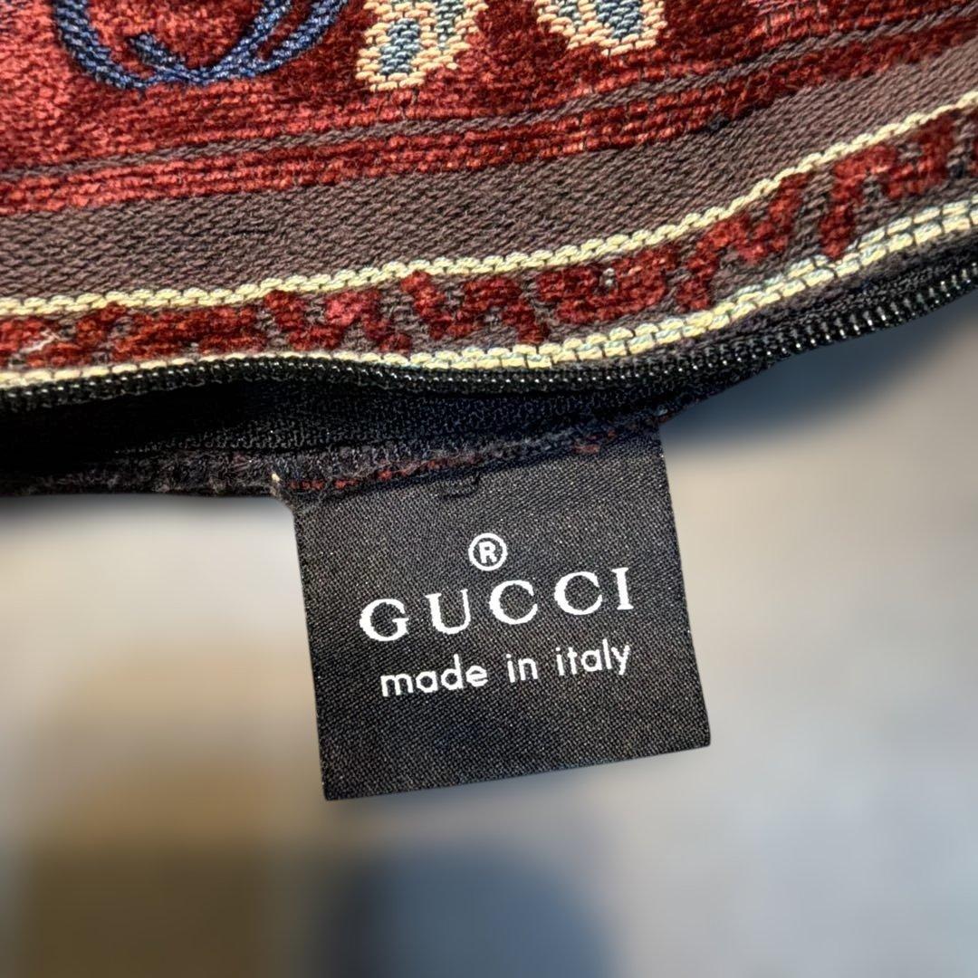 GUCCI グッチ　幾何学模様 クッションカバー　エンジ　☆訳あり