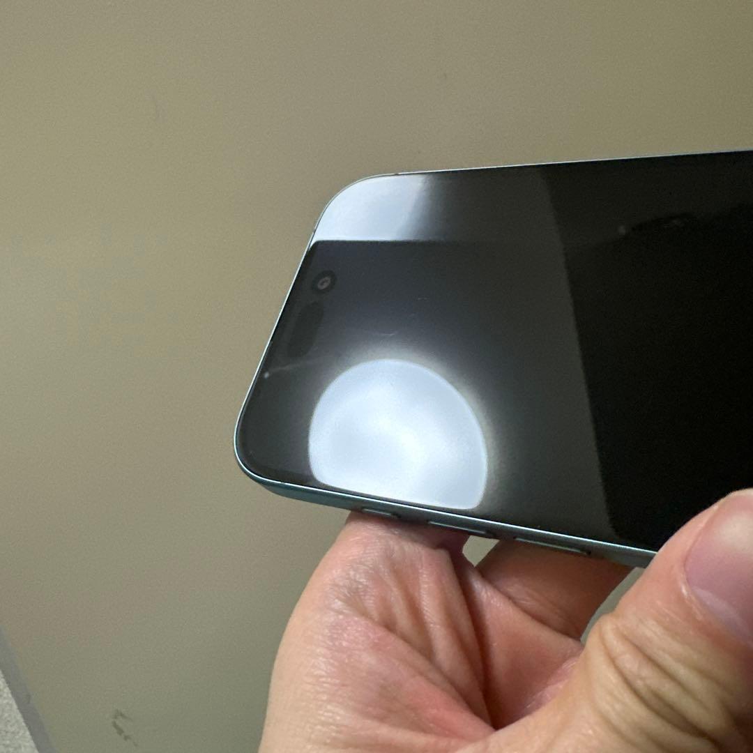美品iPhone16 256GBティールSIMフリー